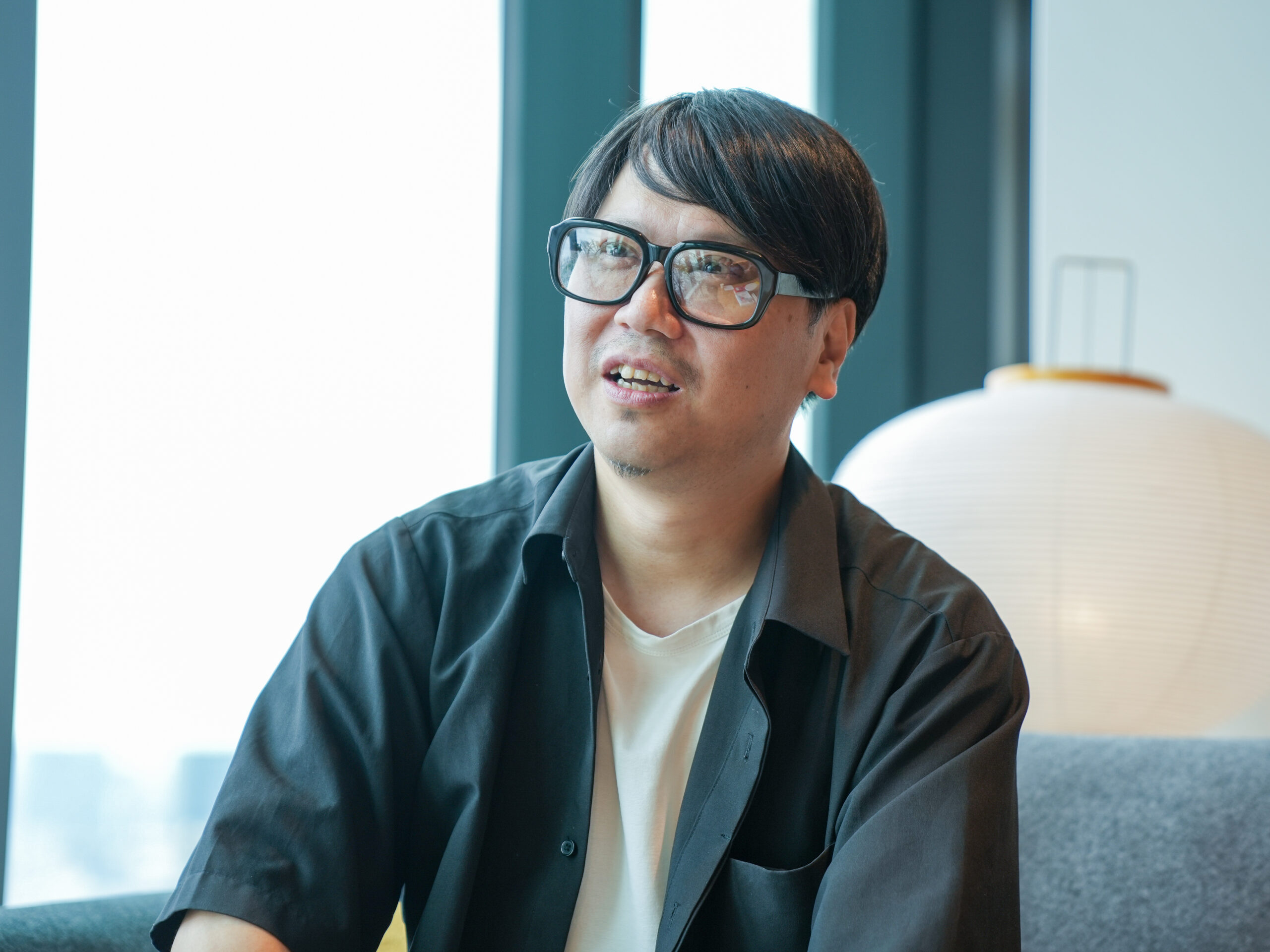 デザイン会社から鶏肉EC、そして映像の世界へ